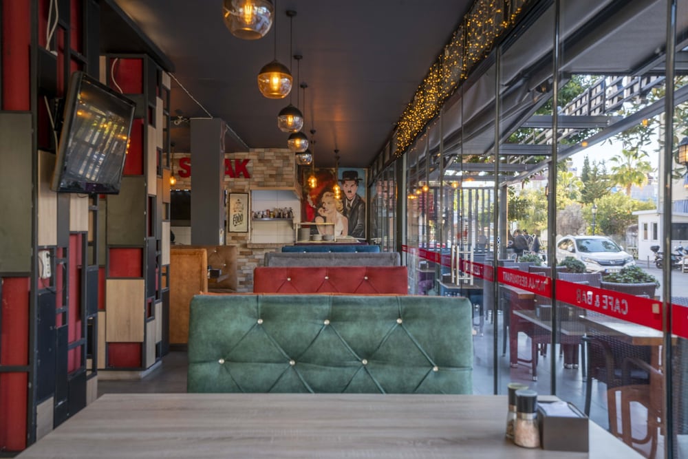 Aslan Corner Hotel 18/61