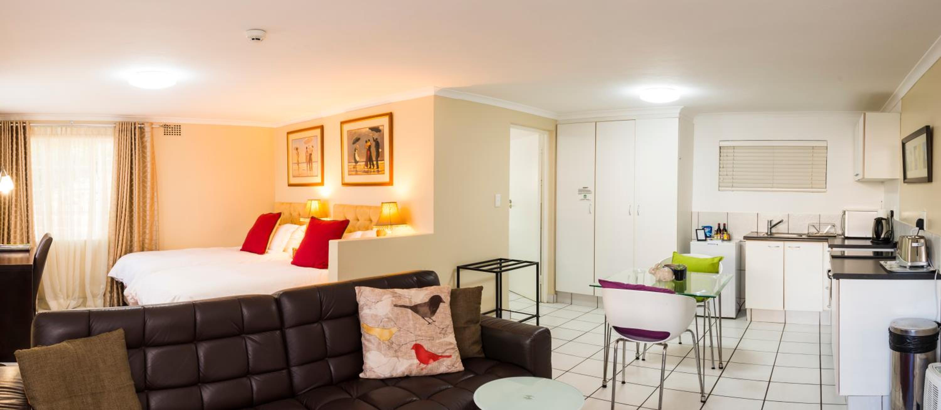 Westville Bed Breakfast Guest House 23/99