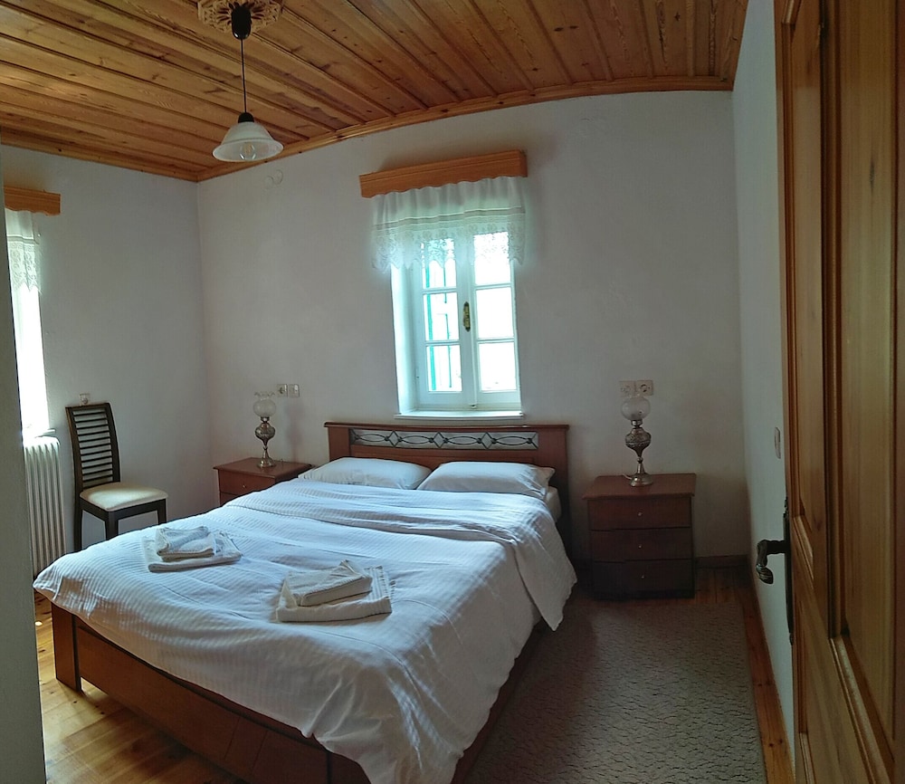 Guesthouse Iro 8/26