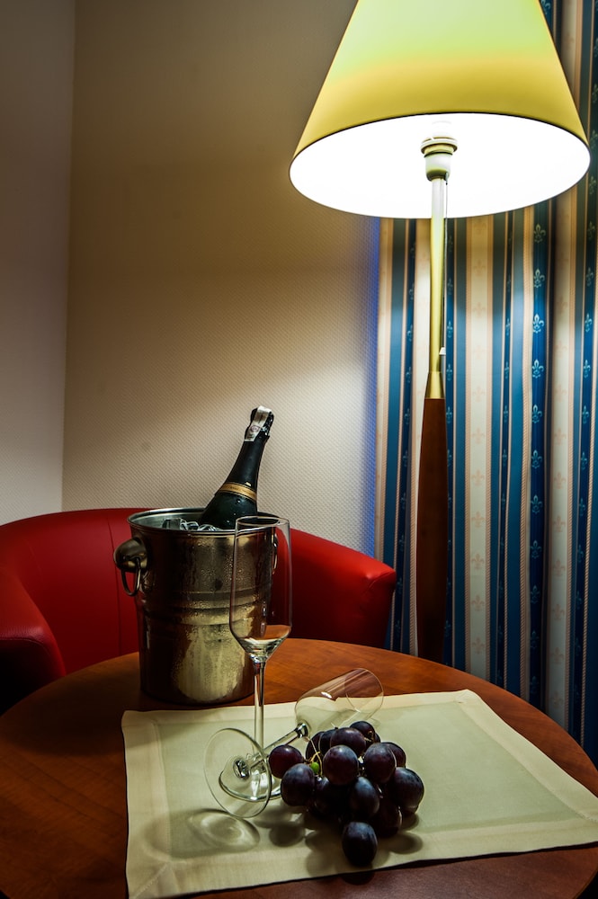 Hotel Gwarna 14/50
