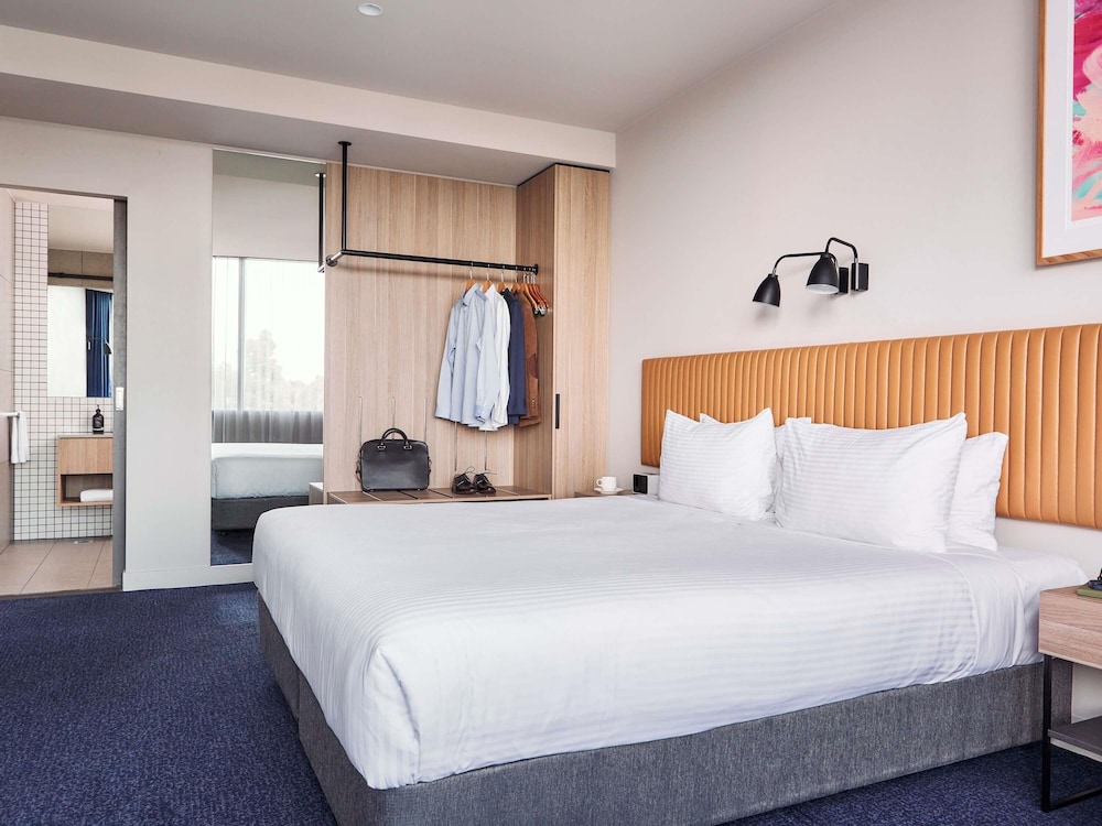 1 BEDROOM, APARTMENT