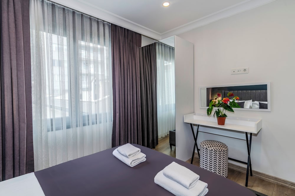 Etiz Residences 33/47