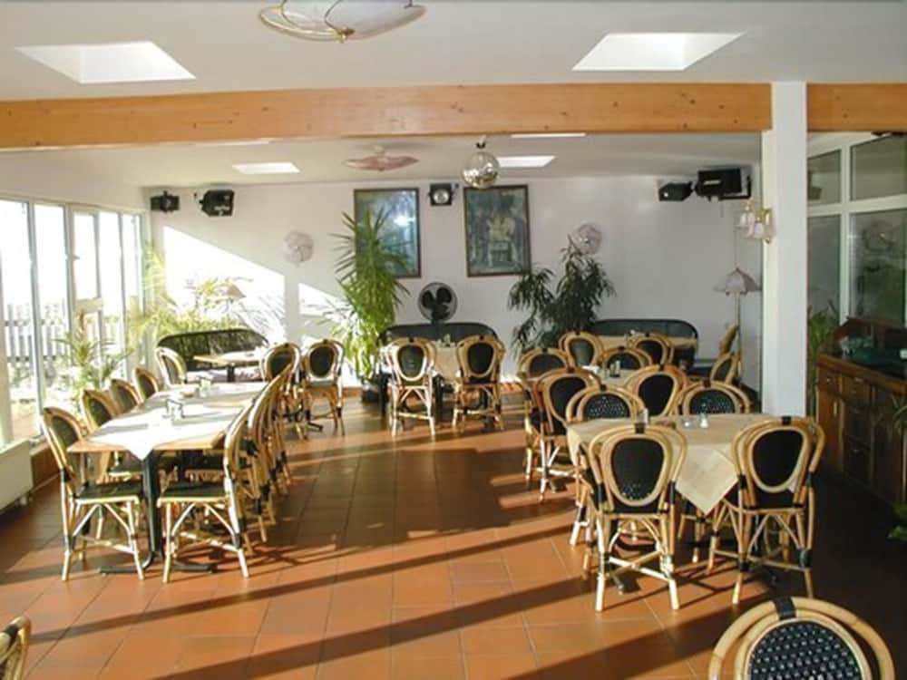 Hotel Lindenberger Hof 24/28