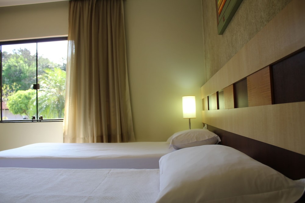 Hotel Lago Dourado 18/64
