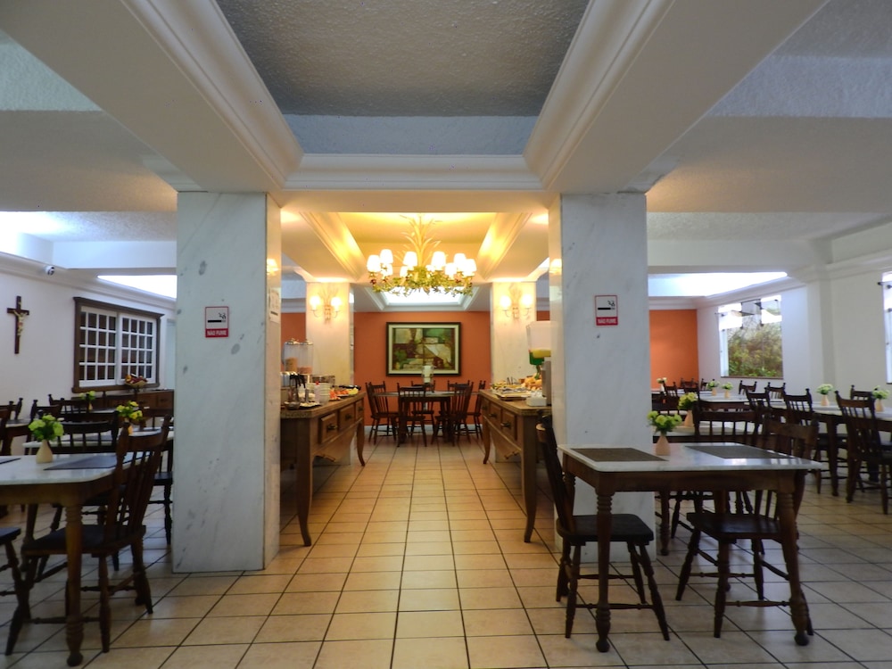 BRUGGEMANN HOTEL 36/49