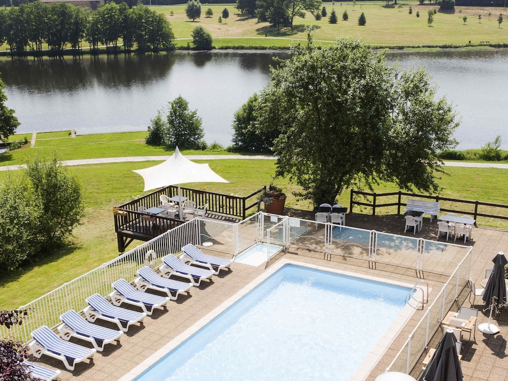 NOVOTEL LIMOGES LE LAC 69/72