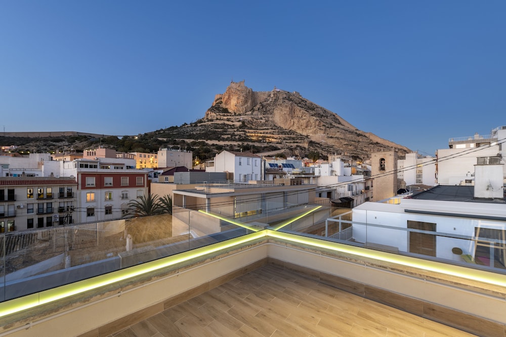 Odyssey Rooms Alicante 46/50