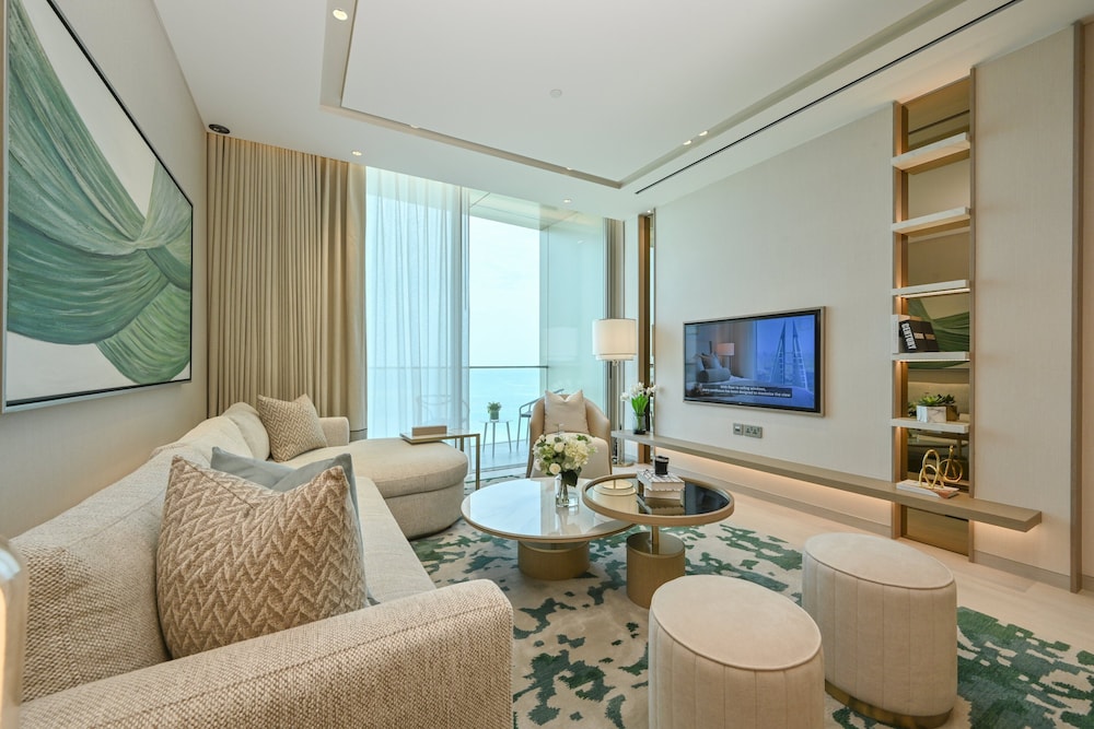 Onyx Rotana 37/61