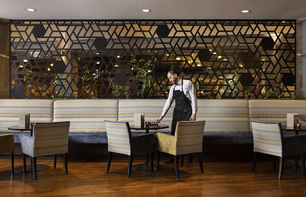 ibis Auckland Ellerslie 48/74