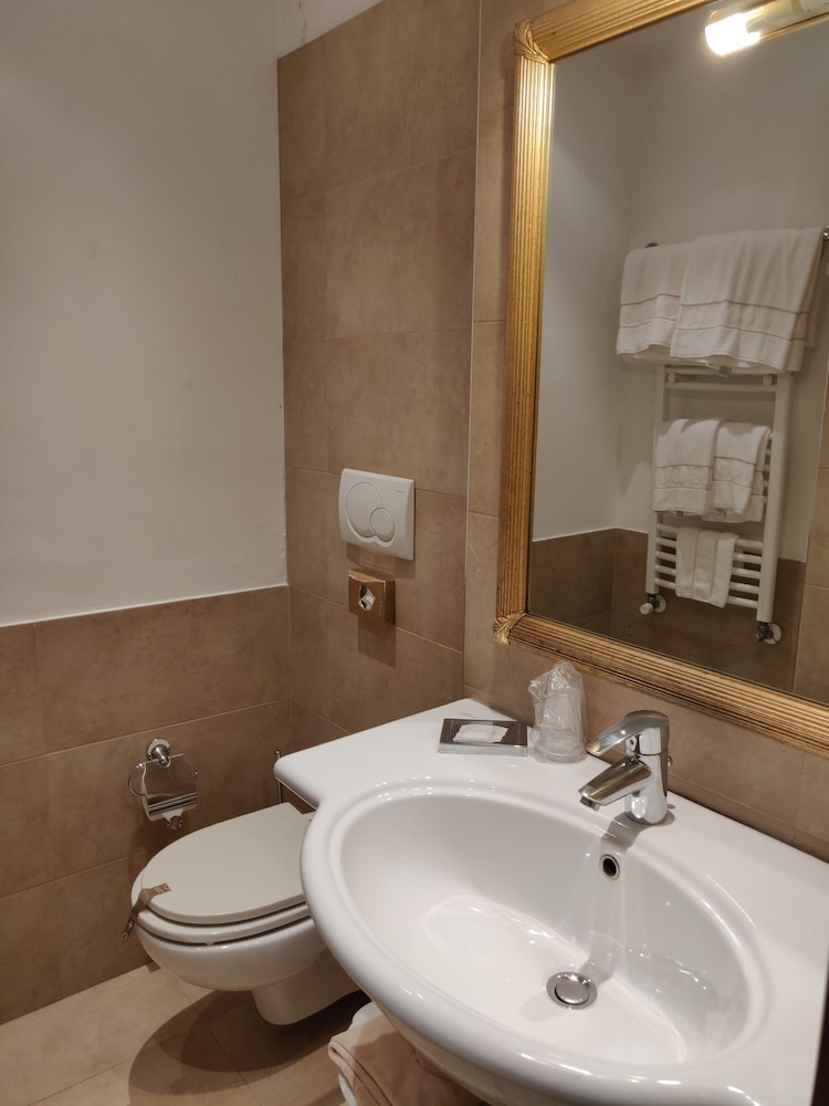 Hotel Ca Marinella 49/53
