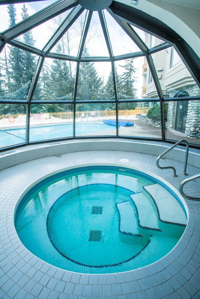 ResortQuest at The Marquise 24/47