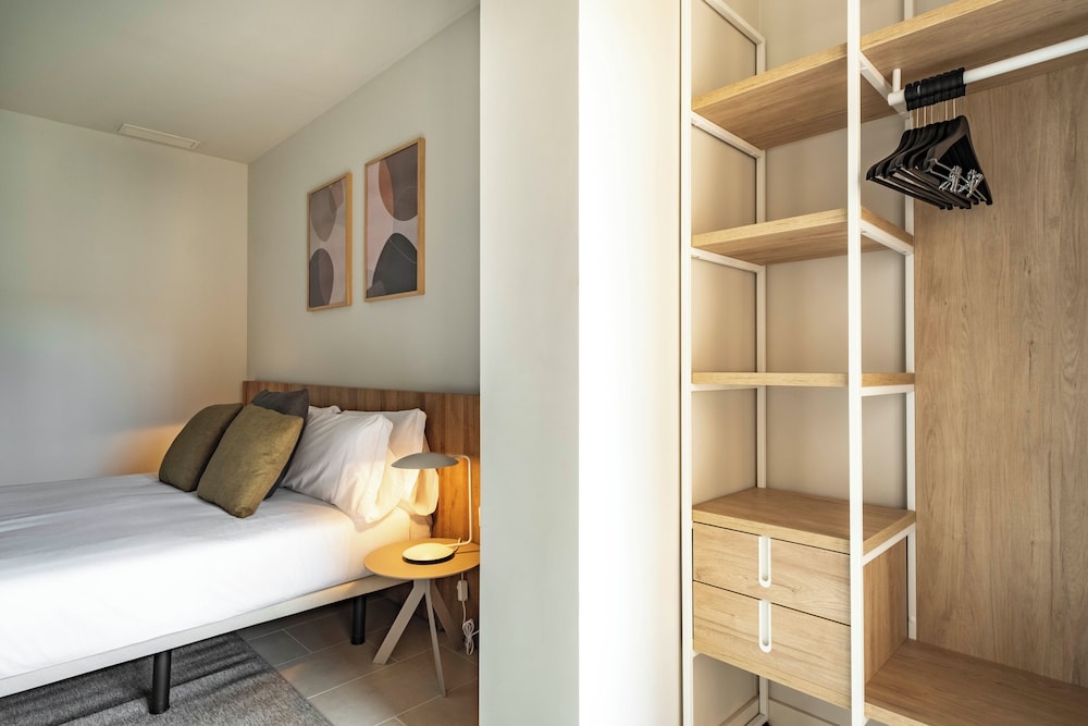 Aspasios Garden Apartments 10/46