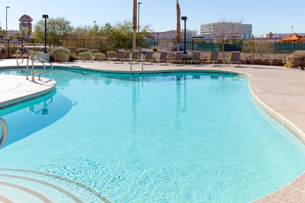 Holiday Inn Express Hotel & Suites Henderson 9/71