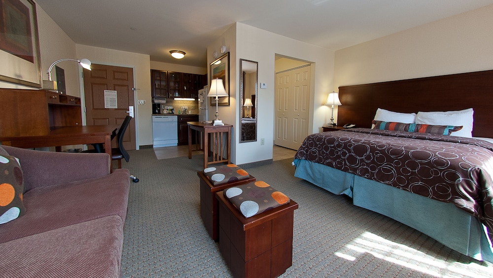 Staybridge Suites East Stroudsburg Poconos 18/69