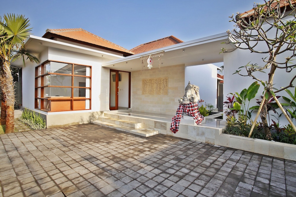 Kubu Manggala Villas 64/71