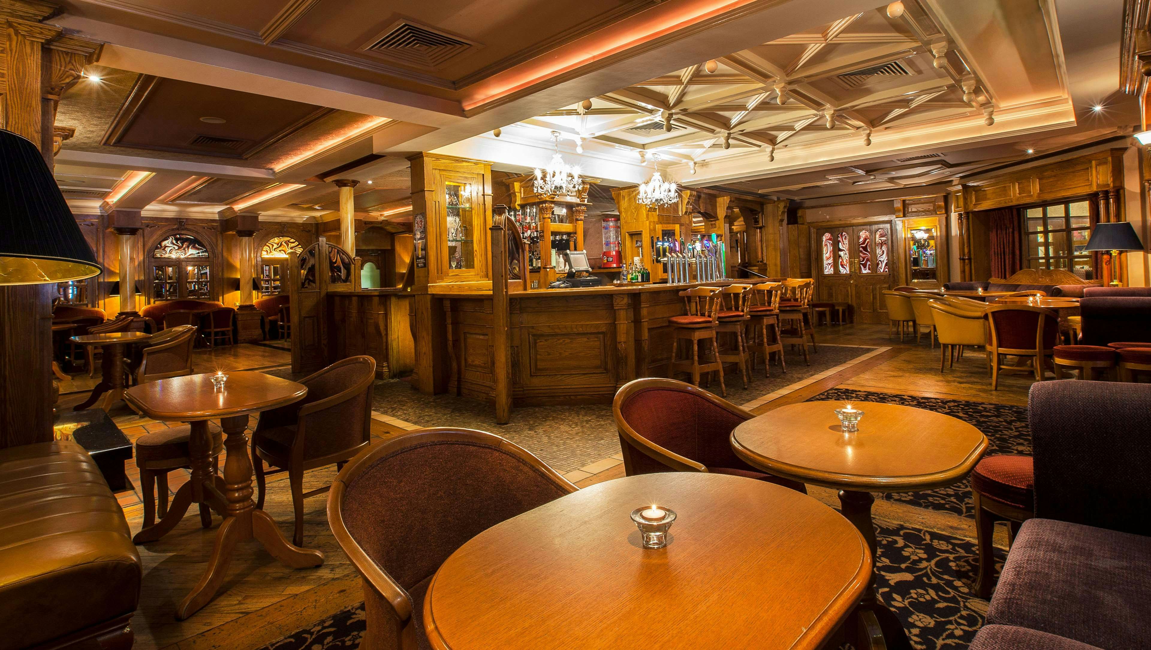 ARDBOYNE HOTEL 27/38