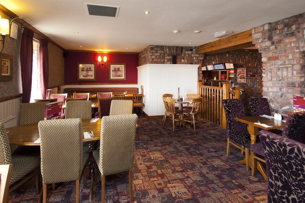 Premier Inn Llanelli Central West 51/62