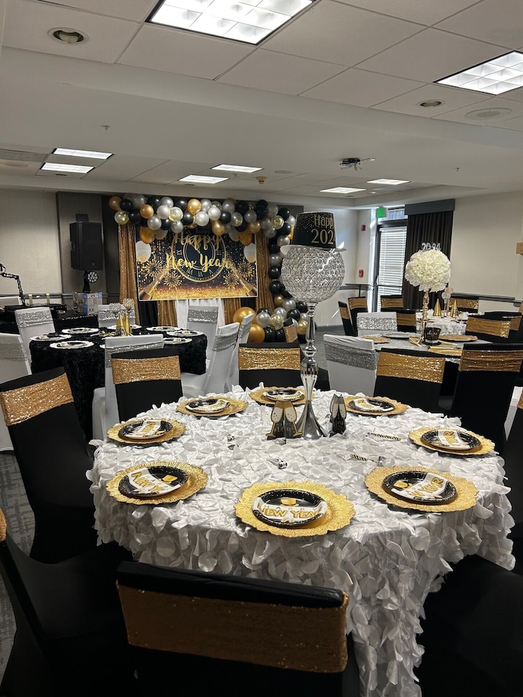 Hyatt Place Birmingham/Hoover 44/47