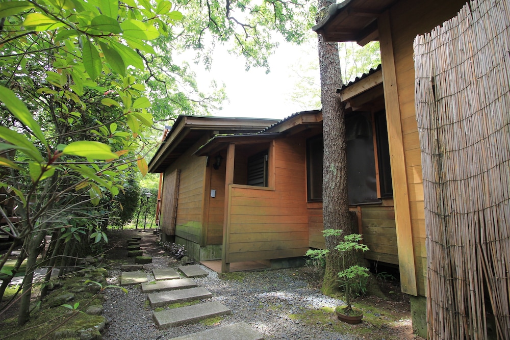 Yufuin Tsukahara Kogen Sanso Donguri (ex Sanso Donguri) 9/69