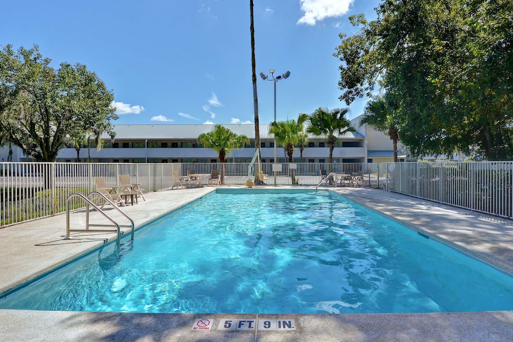 Studio 6 Extended Stay - Jacksonville, FL - Baymeadows 22/36