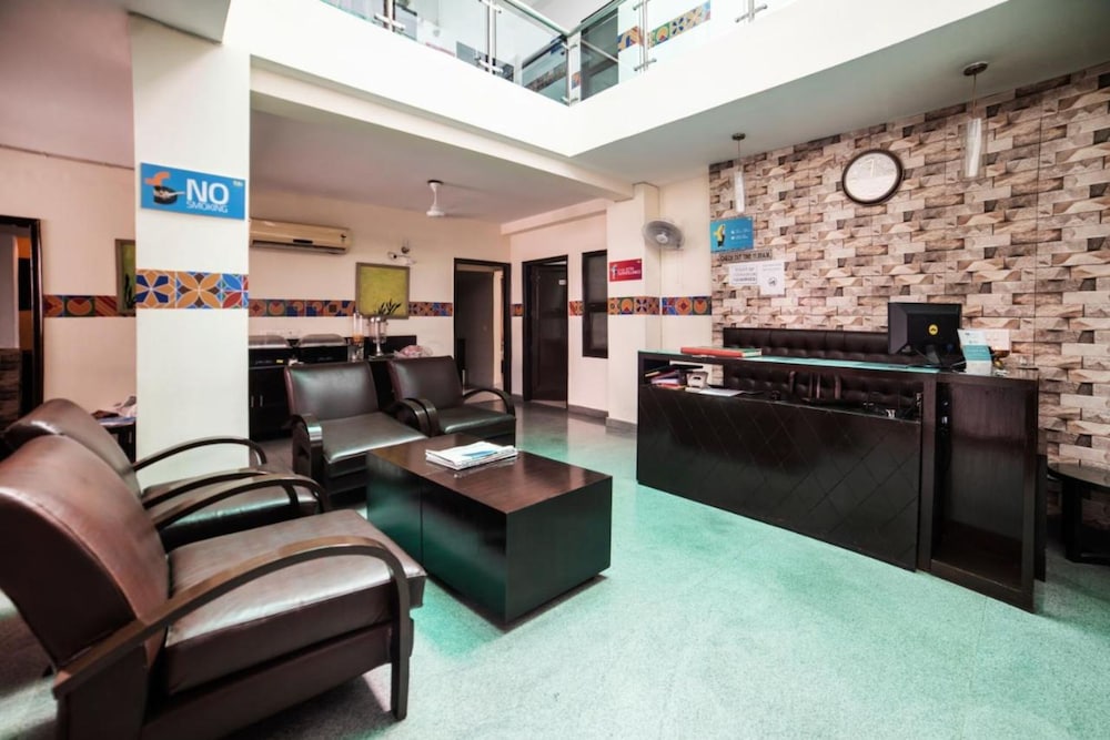 FabHotel Anutham Saket 31/36