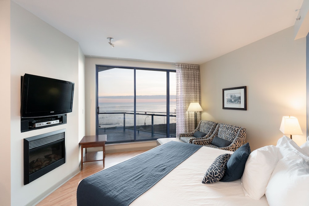 Ocean Promenade Hotel 26/69