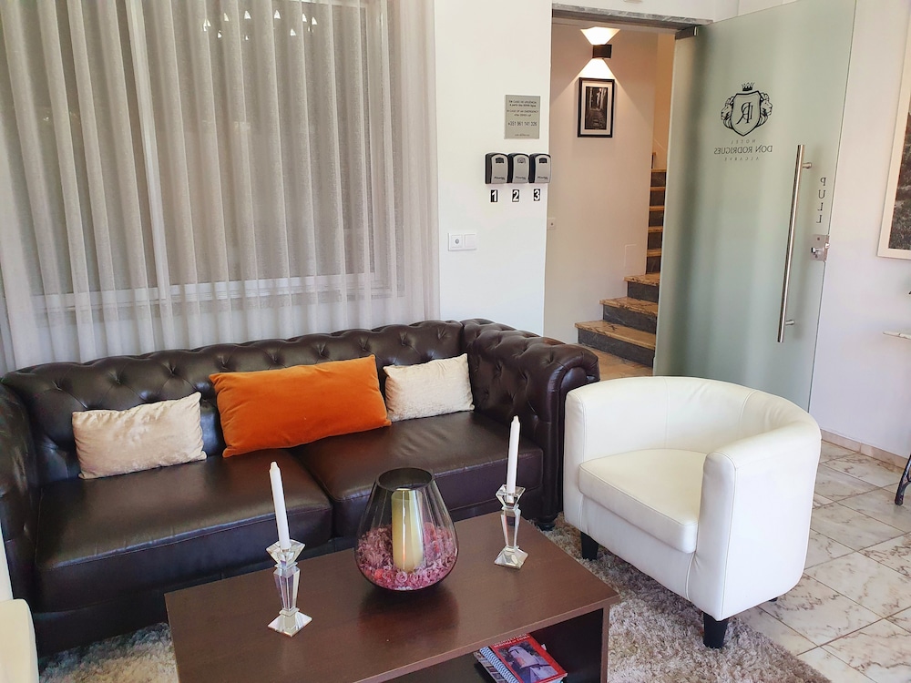 Hotel Don Rodrigues 33/56