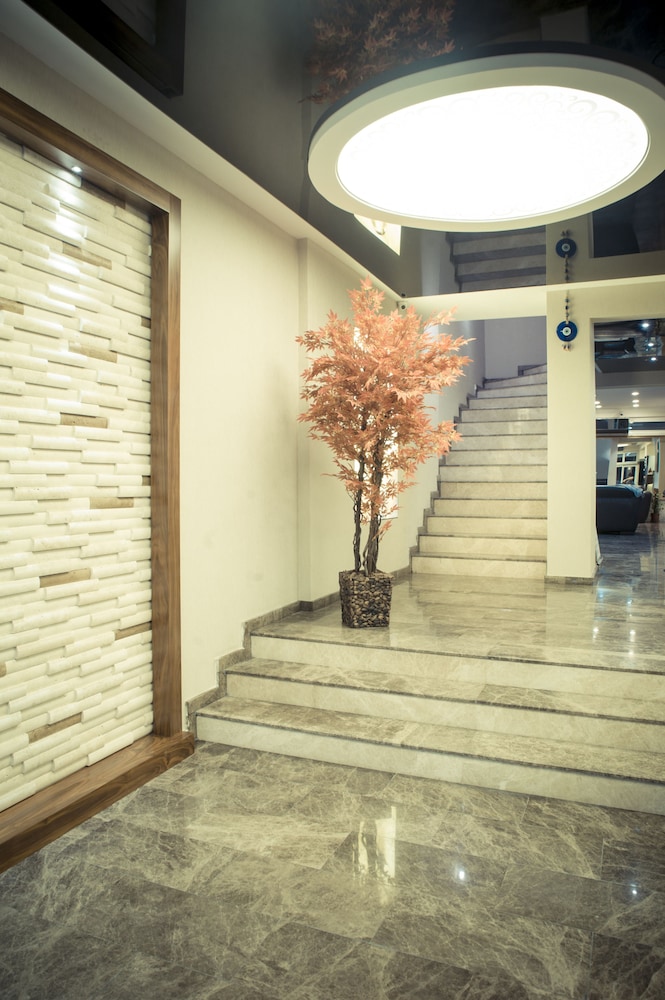 Yayla Hotel 44/49