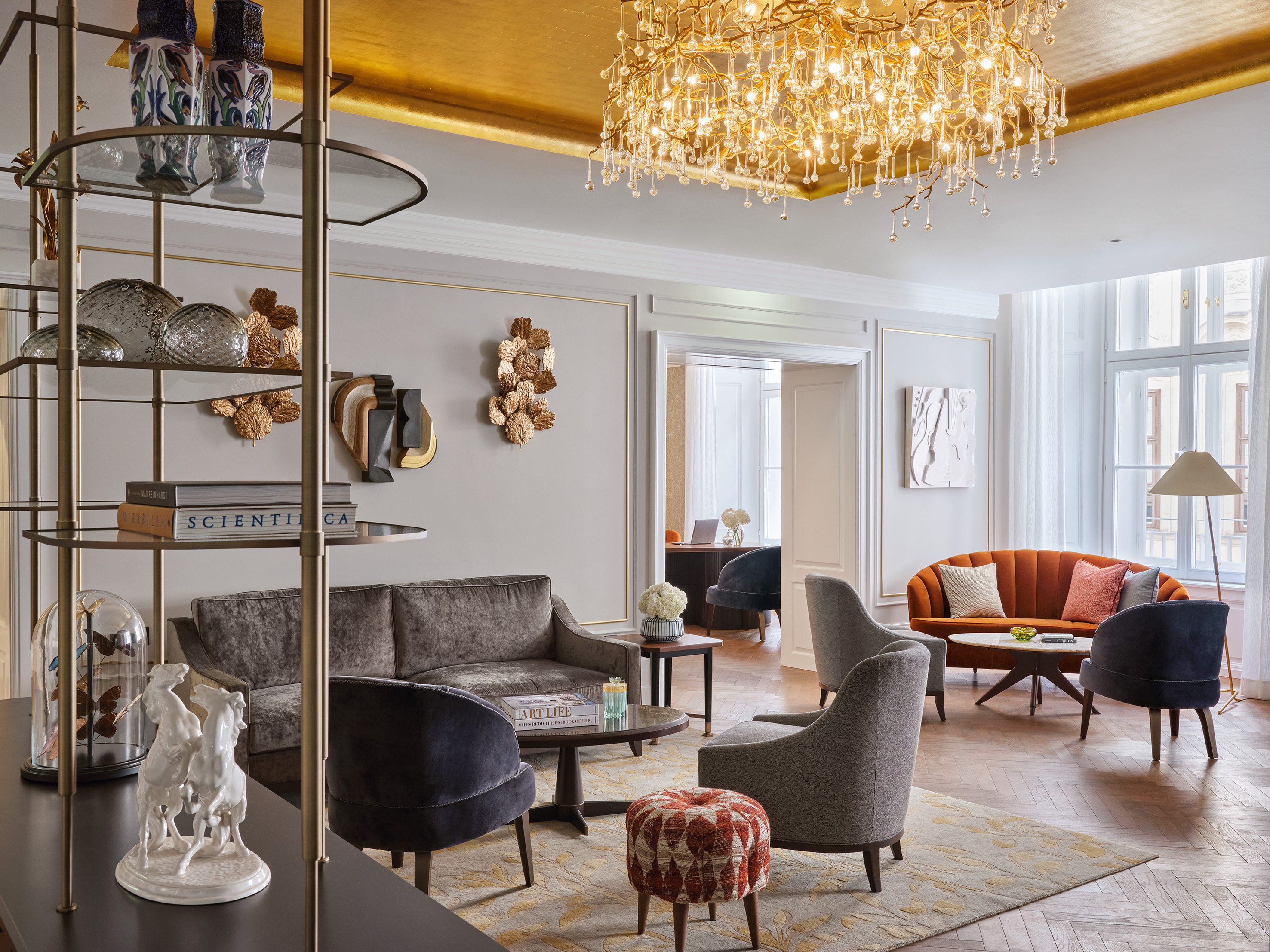 Rosewood Vienna 27/50
