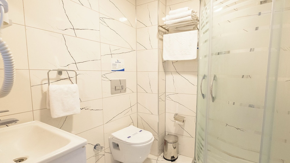 Yalikoy Deniz Otel 44/50
