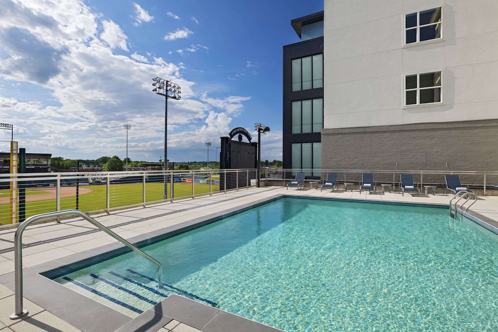 Hyatt Place Greensboro Downtown 47/50