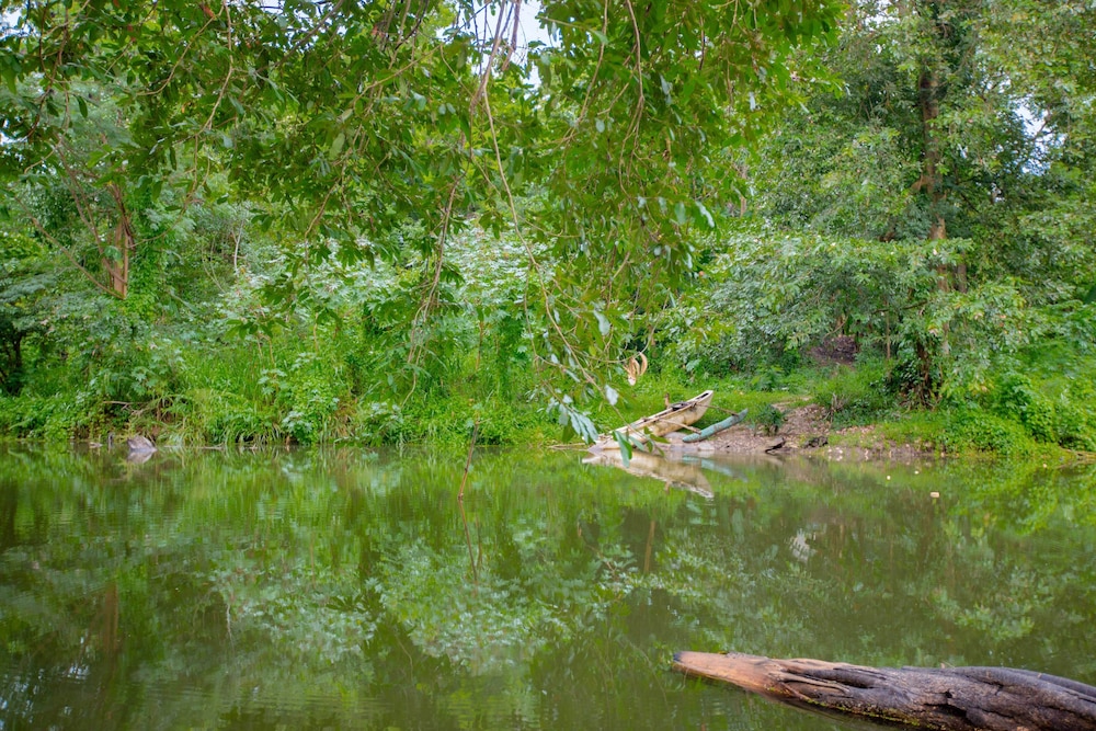 River Face Inn 41/49