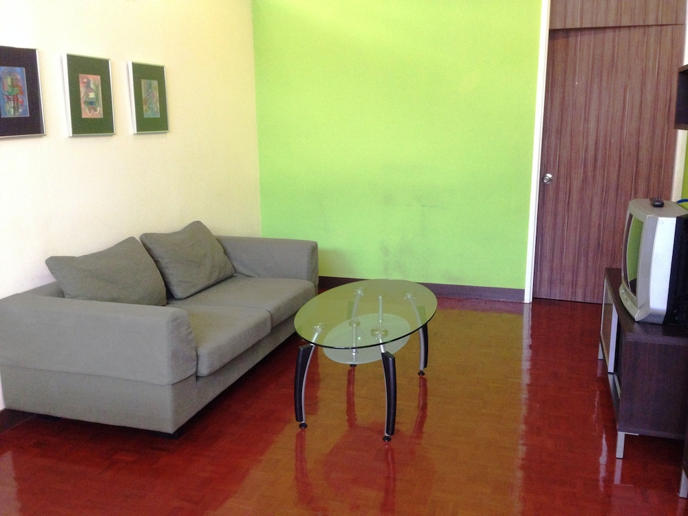 P.T. Court 50/72
