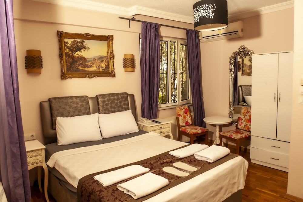 Yesim Suites 8/35