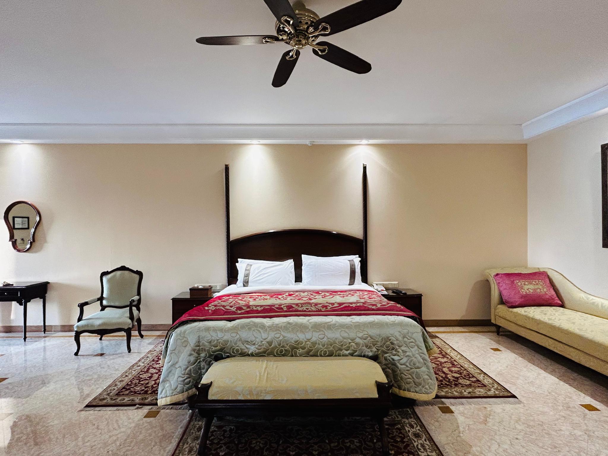 Heritage, Garden, Suite