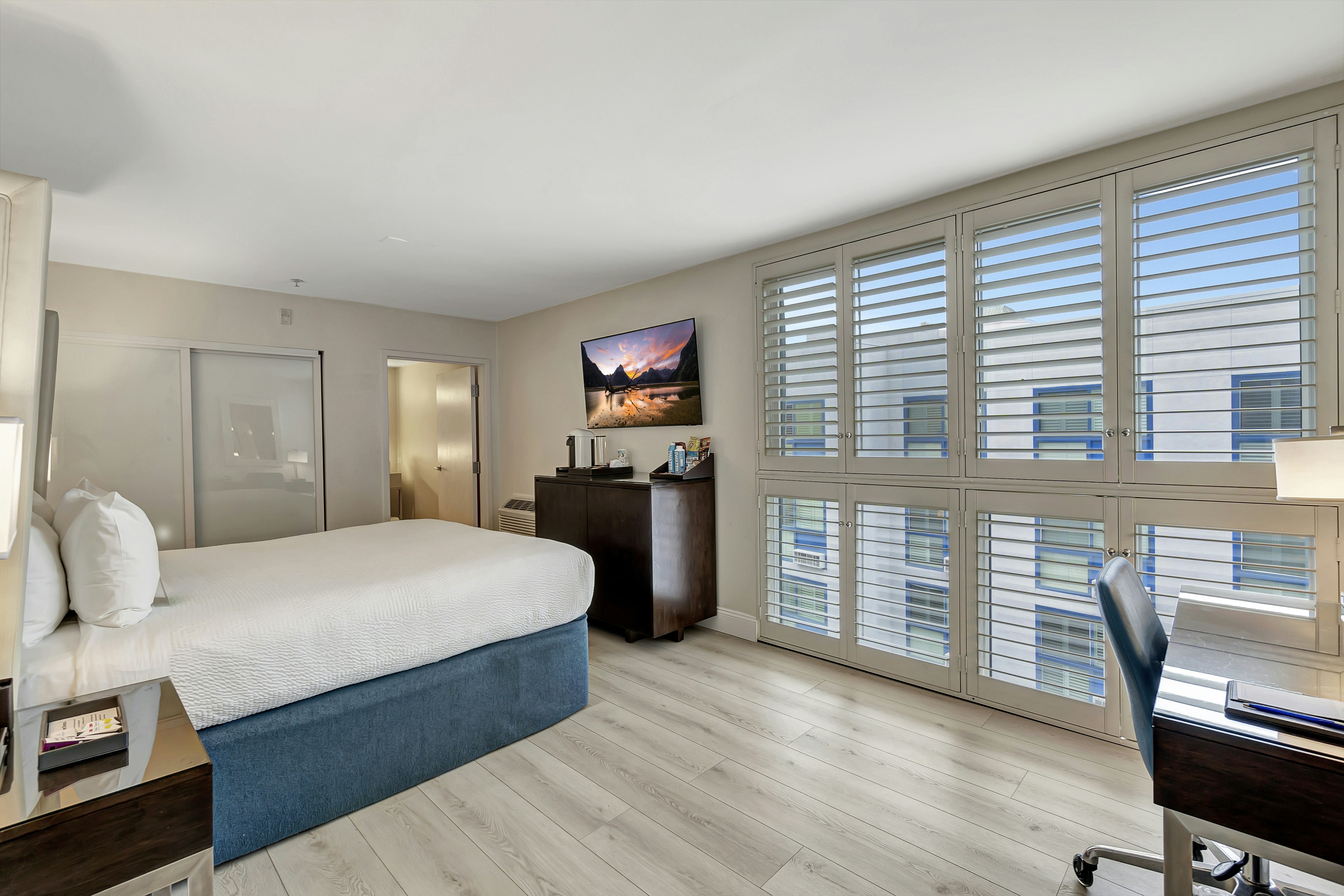 Ocean View Hotel 37/70