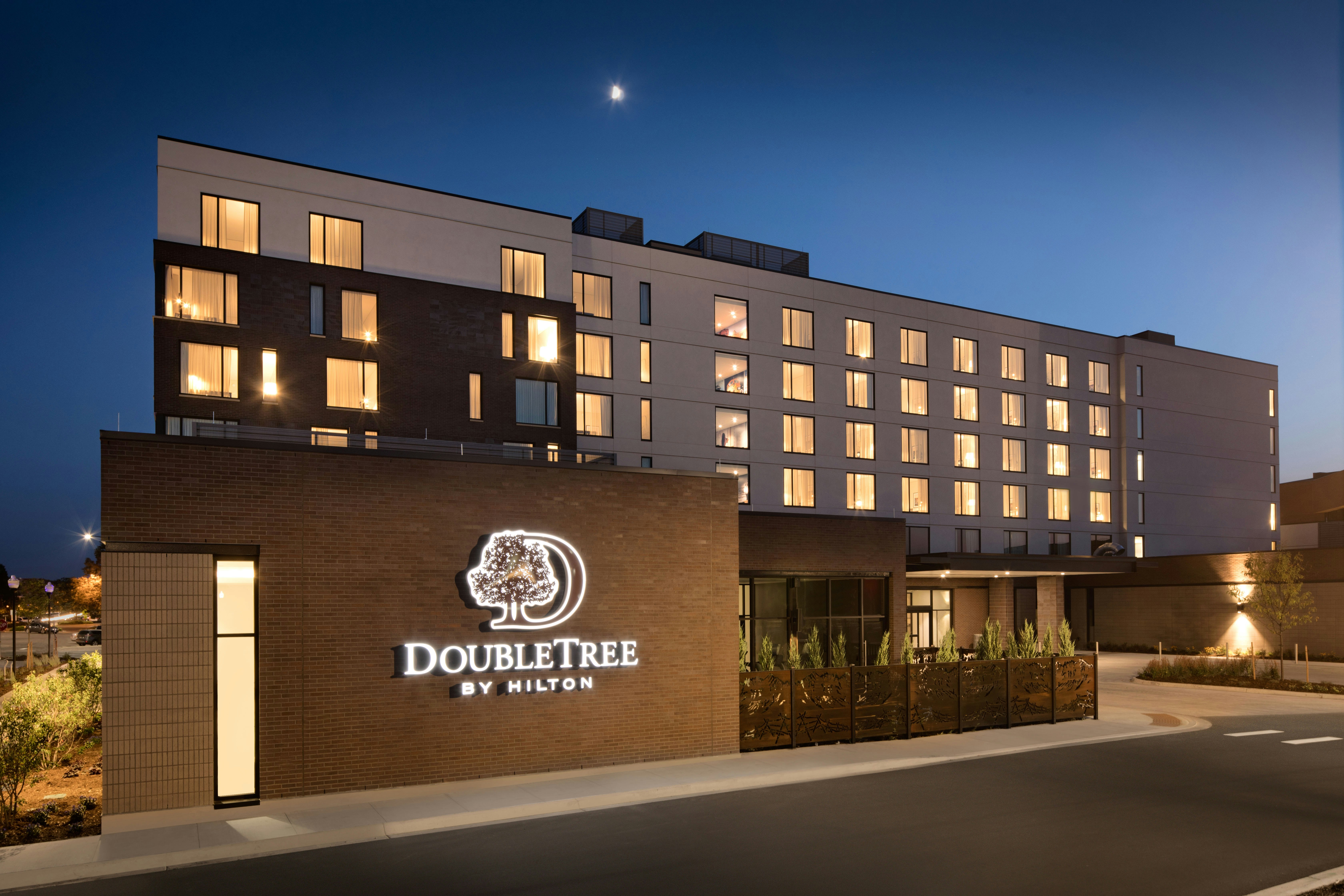 Doubletree By Hilton Greeley At Lincoln Park 4/50