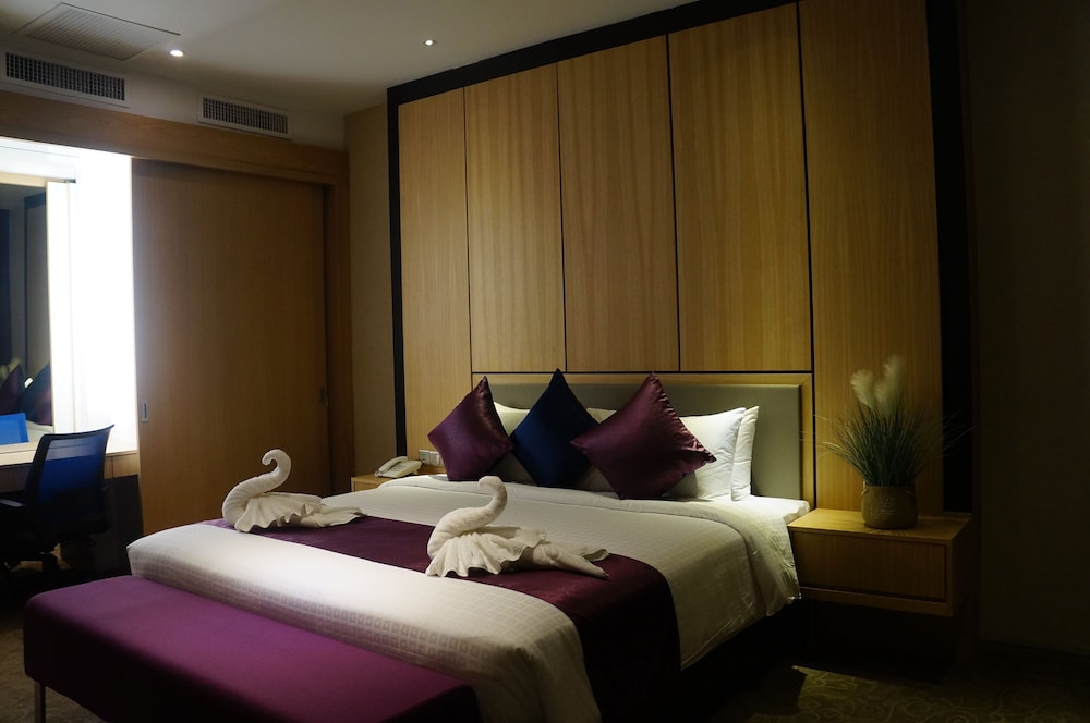 Premier, King Bed