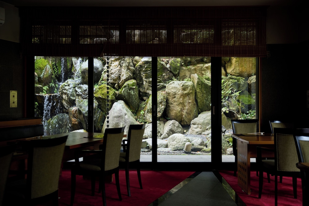 Kanazawa Hakuchoro Hotel Sanraku 34/48