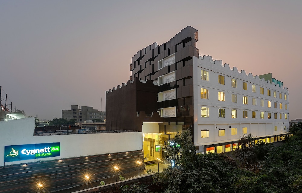 Hotel Di-Arch Lucknow 1/50