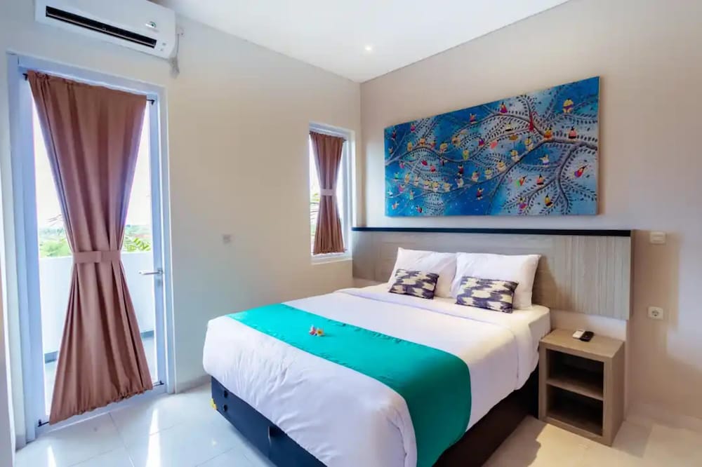 Nivasa Hotel 8/38