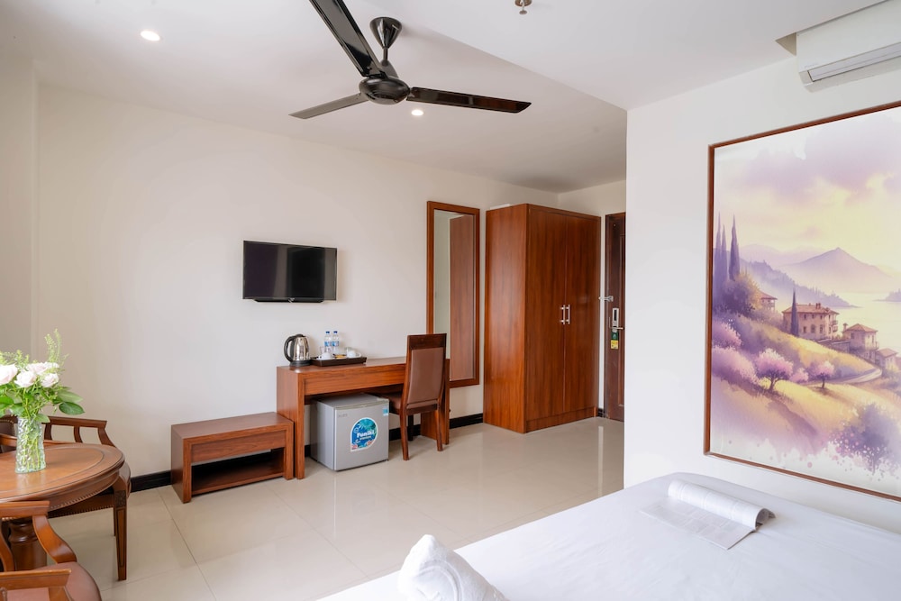 Quoc Cuong Center Hotel 30/49