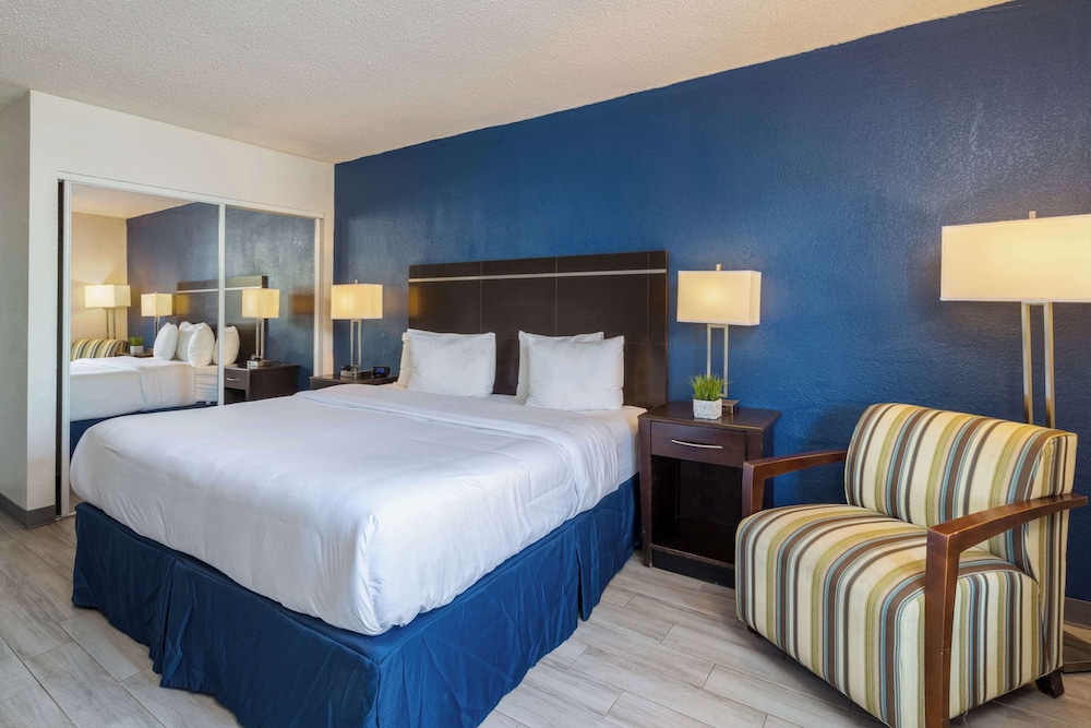 Motel6 Altamonte Springs, FL 25/50