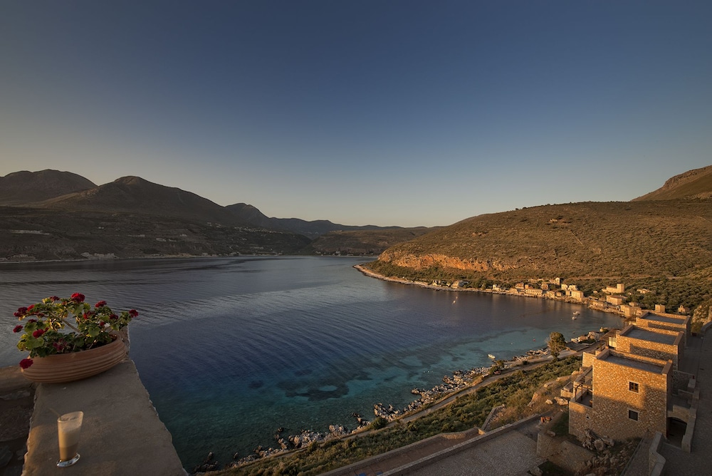 Limeni Village Hotel 23/37