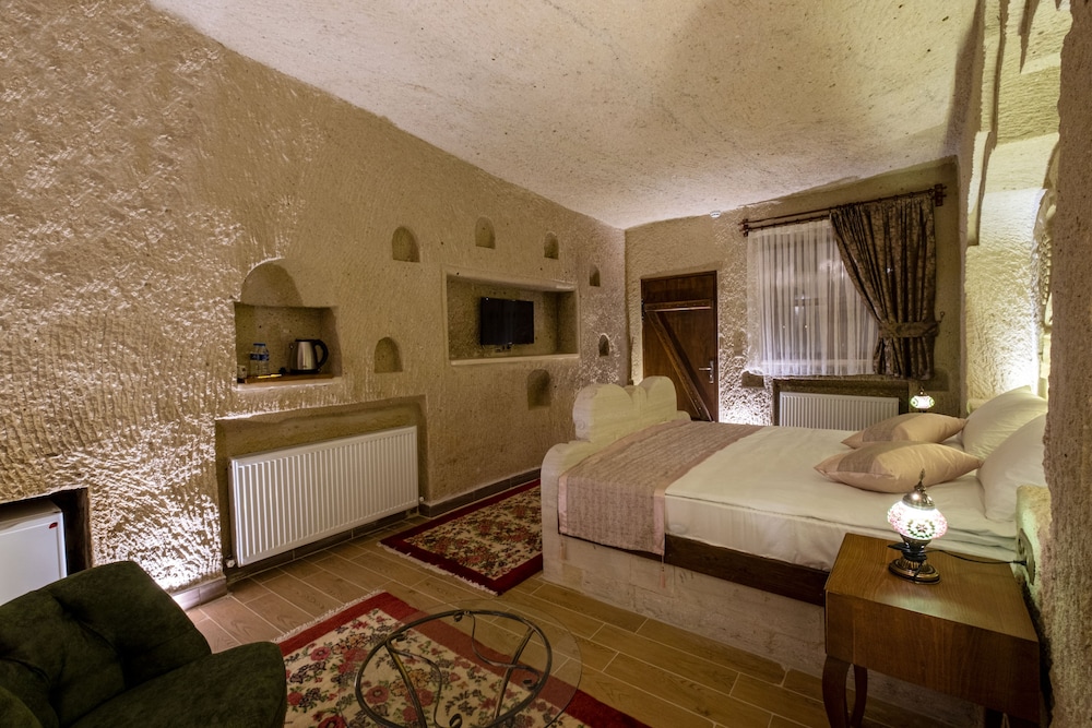 Mesken Cave Suites 35/50