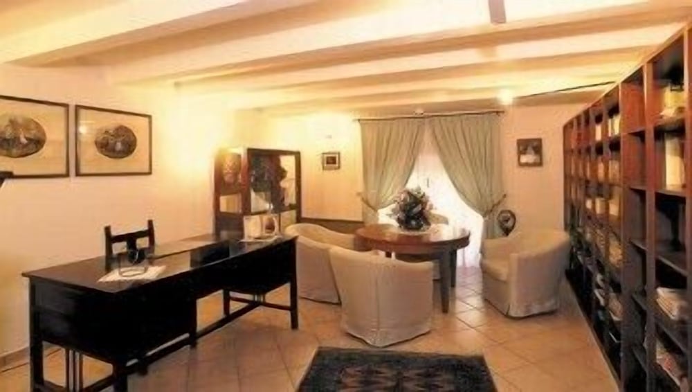 Domus Mariae Albergo 8/48