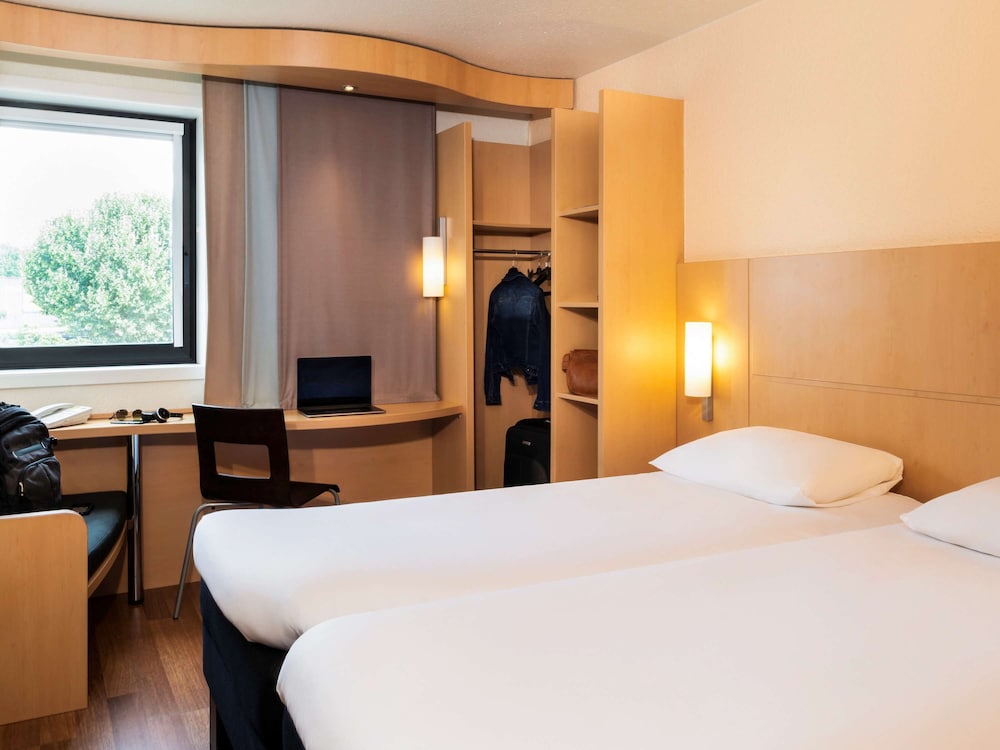 Ibis Creteil 23/68