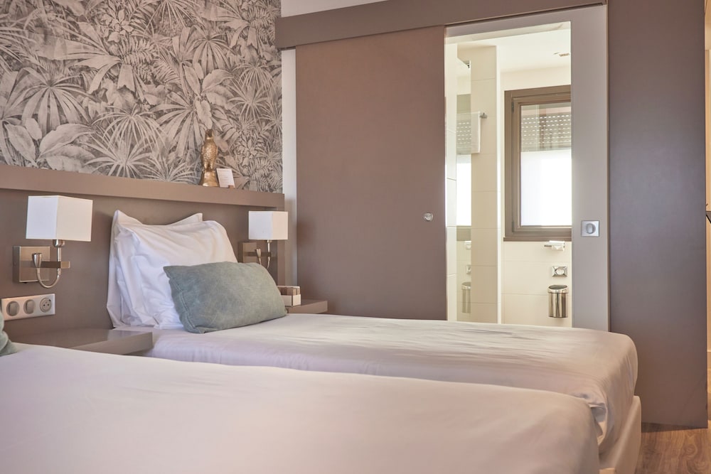 Van Der Valk Hotel Le Catalogne 25/72
