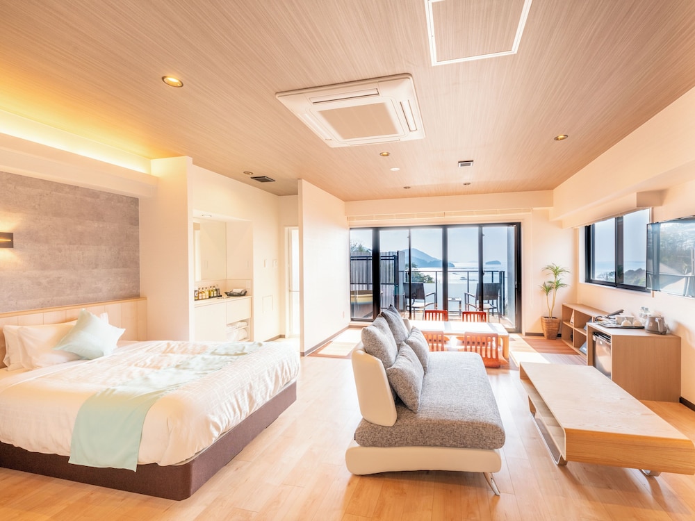 Western, Modern, Junior Suite, Twin Beds, 2 Futon Beds, Outdoor Bath
