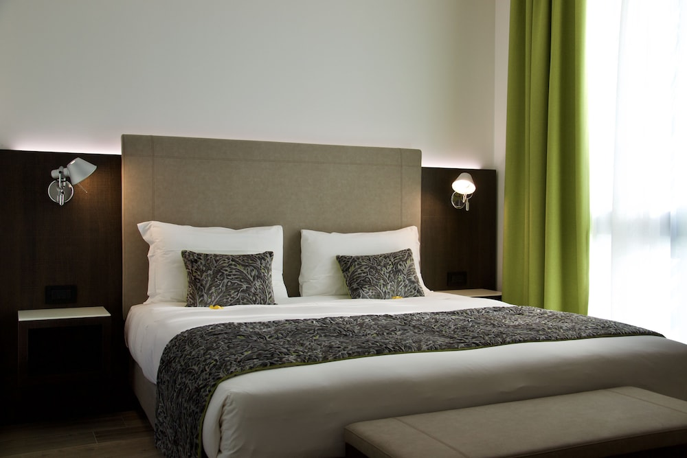 ELITE HOTEL RESIDENCE 27/69